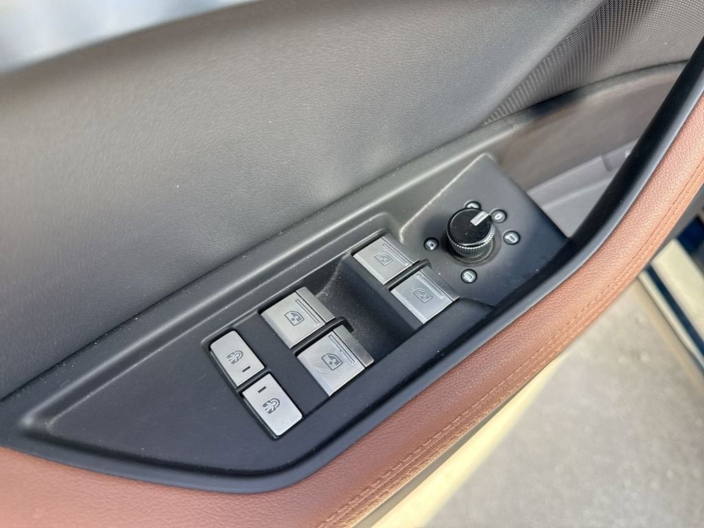 2019 Audi e-tron Premium Plus