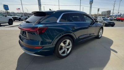 2019 Audi e-tron Premium Plus