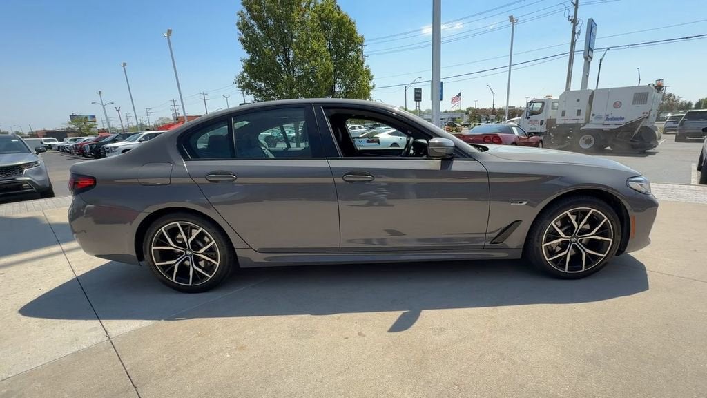 2022 BMW 5 Series 530e xDrive