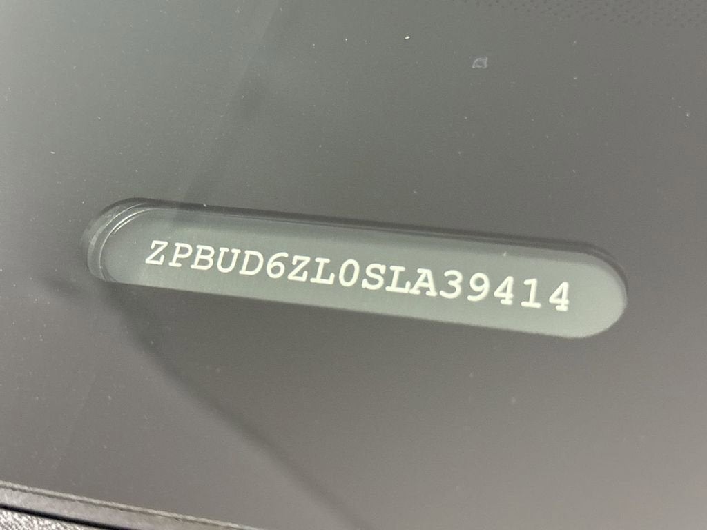 2025 Lamborghini Urus SE