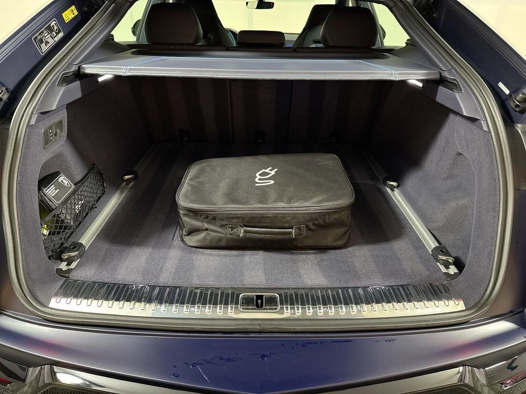 2025 Lamborghini Urus SE