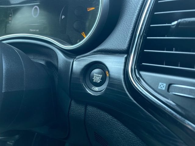 2020 Jeep Grand Cherokee Laredo