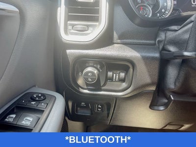 2019 RAM 1500 Big Horn/Lone Star Crew Cab 4x4 5'7" Box