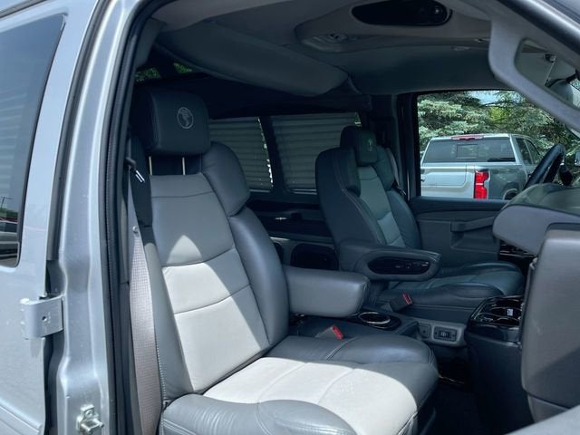 2025 GMC Savana Cargo Work Van