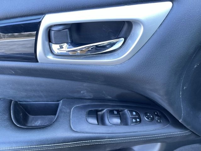 2018 Nissan Pathfinder S