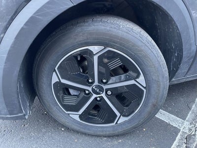 2023 Kia Niro EX