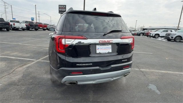 2023 GMC Acadia SLT