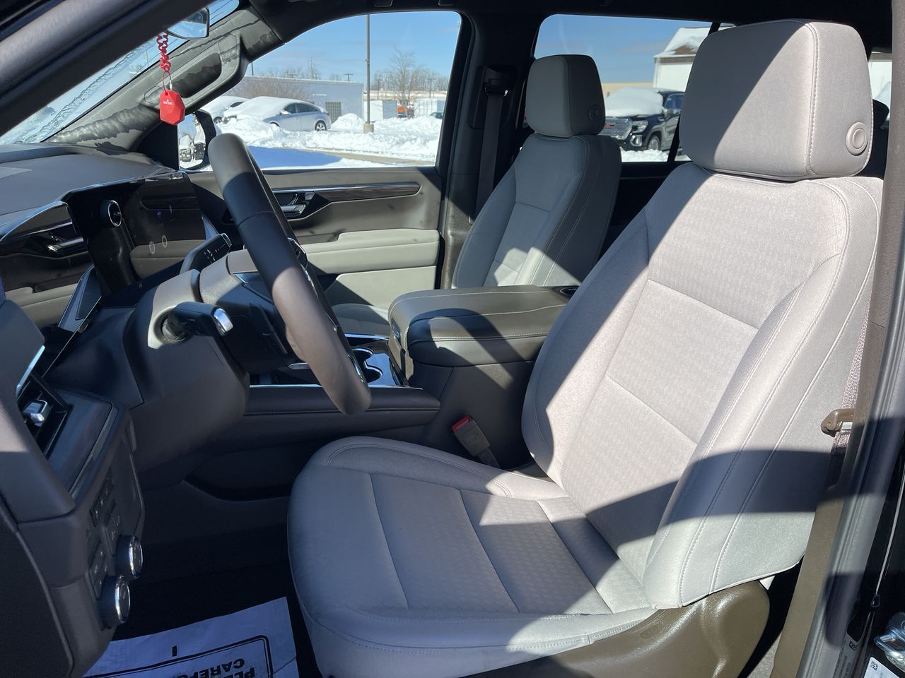 2025 Chevrolet Tahoe LS