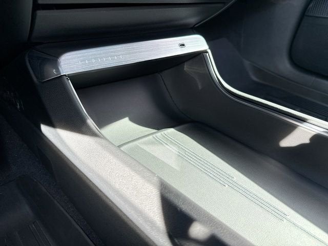 2024 Cadillac LYRIQ Sport 2
