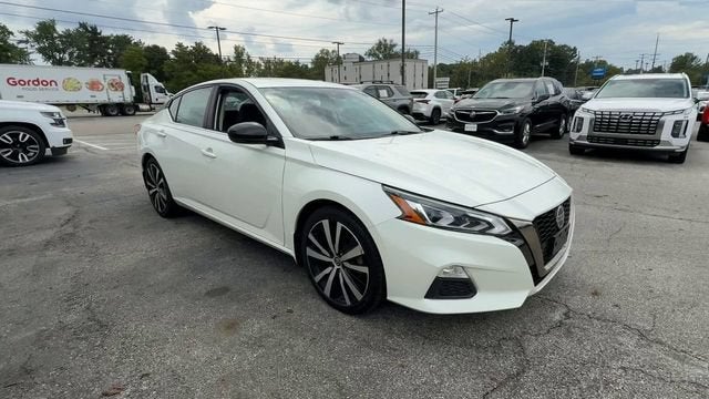 2020 Nissan Altima SR FWD