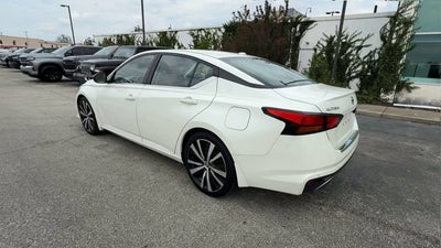 2020 Nissan Altima SR FWD