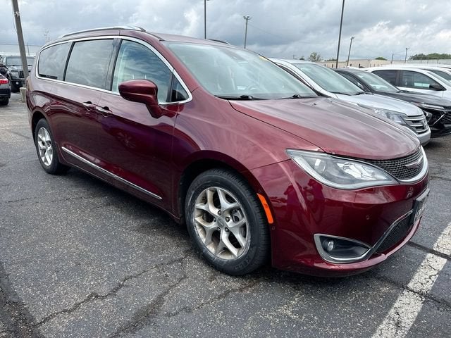 2017 Chrysler Pacifica Touring-L Plus