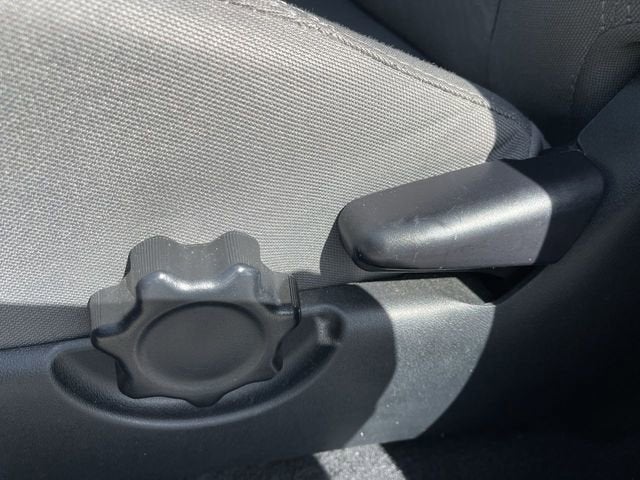 2022 Toyota Tacoma 4WD SR