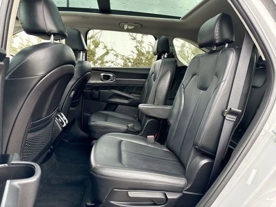 2022 Kia Sorento SX