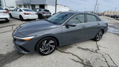 2025 Hyundai Elantra SEL Convenience