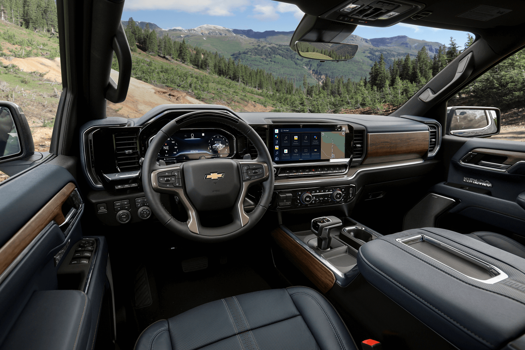 Chevy Silverado 1500 vs GMC Sierra Livonia MI
